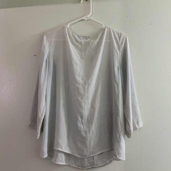 🐦- Loft sz L Light Gray Pleated Blouse - Picture 2 of 4